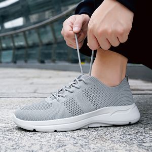 Design Sense Soft Soled Casual Walking Shoes Sports Shoes Female 2024 Ny Explosive 100 Super Lightweight Soft Soled Sneakers Shoes Gai Colors-37 Storlek 39-48