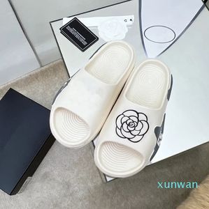 Mode Sommer Flip-Flops Frau Nieten Frauen Sandalen Bogen knoten Flache Hausschuhe Mädchen StuddedBeach Rutschen Gelee Schuhe