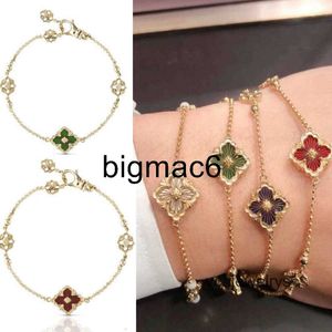 Braccialetti con ciondoli Collane di design Buccellatii Top Four Leaf Grass Collana con diamanti spazzolati italiani Collana con colletto a catena può essere double face Moda 20234