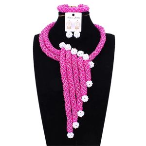 Dudo di buona qualità Argento / Blu reale / Fucsia Collana di perline di cristallo di lusso Orecchini Bracciale Set di gioielli per donna africana