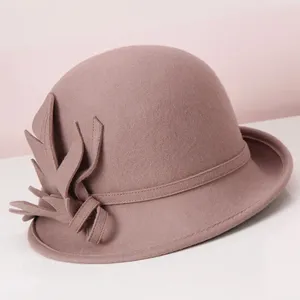 Boinas H730 Mulheres Fedoras Hat feminino Autumn inverno retro elegante lã Felta cloche Cap moda coreana Flor tridimensional Chapéus quentes
