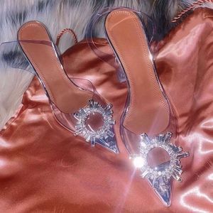 Amina Muaddi Obcasy buty ślubne sukienka luksusowe sandały projektant satynowy wysoki łuk krystalicznie zakucztarowy spiczaste palce słonecznika sandał 6 cm 10 cm