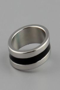 Whole New Strong Magnetic Magic Ring color SilverBlack Finger Magician Trick Props Tool Inner Dia 20mm Size L1594904