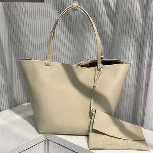 Siyah omuz çantası Row Womens En Kalite Pürüzsüz Tasarımcı Çanta Orijinal Deri Zarif Bolso de Diseno Man Lady Shopper Seyahat Çantası Sıradan Ovası XB146 C4