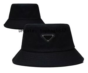 chapéu de balde chapéu de designer masculino para mulheres boné de sol chapéus de viagem ao ar livre esportes de rua chapéus de aba larga esmalte revestido logotipo de metal triangular chapéus de balde simples