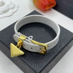 Mens pulseiras de couro feminino ajustável flor larga xadrez pulseira designer jóias hardware banhado a ouro charme bangle