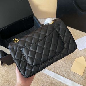 Borsa a tracolla di alta qualità della serie CF Borsa a catena in oro e argento con caviale di lusso Borsa a tracolla moda donna in pelle premium Borsa da sera classica da 23 cm