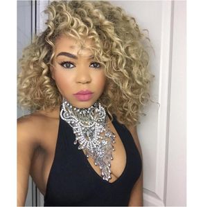 Säljer Short Afro Curly Spets Front Wig Syntetiskt hår för svarta kvinnor flätor Kanekalon Ombre Dark Root Blonde Spets Front Wigs6866656