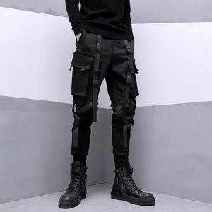 Houzhou Techwear Men用黒い貨物パンツcorズズボンの男性日本のストリートウェアヒップホップスプリングリボンポケットハラジュクファッション240304