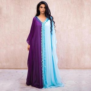 Etniska kläder 2024 Abaya Femme Muslim Abayat Mellanöstern Arab Tassel Abayas för kvinnor blå kontrast Färgmode Islam Kvinnaklänning