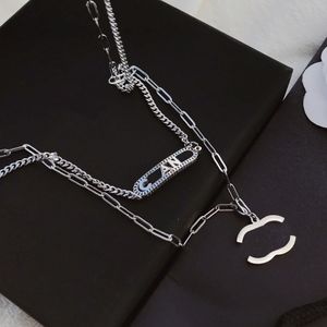 Luxury Brand Designer Necklaces Chains Letter Pendants Famous Men Women Diamond Necklace 18K Gold Stainless Steel Choker Pendant Jewelry Accessories Gifts