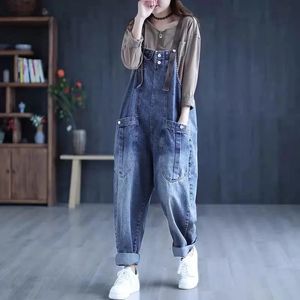 Jumpsuit Women Jeans Rompers Retro Big Pocket Loose Denim Overall Fashion Large Size Wide Ben Pants Drop 240304