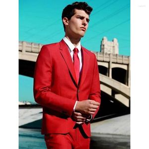 Erkekler Kırmızı Yüksek Kaliteli Çentik Yakası Tek Breated Zarif 2 Parça Pantolon Düğün Kıyafet Seti Özelleştirilmiş Terno Kostüm