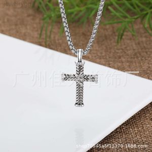 デザイナーのデイビッド・ユーマンYurma Jewelry Dy Cross Necklace Popular Double Button Line Pendant新しいDavid