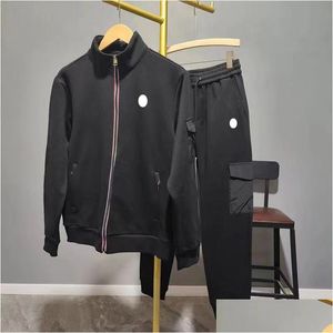 رجال مسارات MAN MAN TRACKSUITS قطعتين مجموعات سترة هوديي الرياضة بدلات المصمم بزاحات التبرز السوستة مخططة المعاطف المعاطف الآسيوية الحجم dhijj