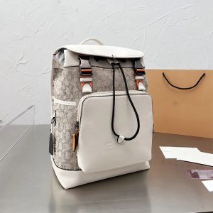 Designers ryggsäckar lyxiga ryggsäck handväska bokstav design stor kapacitet vandring väska temperament mångsidig gåva ryggsäck material läder stilar mycket bra