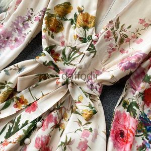 Grundläggande avslappnade klänningar Casual Dresses 2021 Spring Autumn Women Floral Print Long Dress V-Neck Puff Sleeve Single Breasted Spets Up Ethnic High Quality 2434