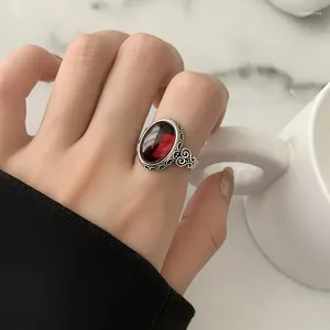 Cluster Rings Trendy Vintage Silver Color Red Oval Crystal Opal Ring Jewelry Wholesale For Women Girls Gift Drop