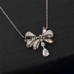 Pendanthalsband designer NY 925 Silver Graffs Phantom Butterfly Pendant Halsband med fem blommor örhängen full diamantarmband högkvalitativa smycken gåva