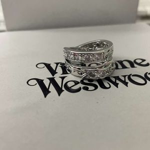 Designer Vivienewestwood Ring Queen Dowager 23 New Double Layer Belt Head Ring Fashion Shining Diamond Saturn Couple Ring Original Reproduction 2024