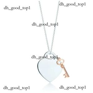 Designer Fashion Classic 925 Sterling Silver Necklace Double Heart Pendant Tiffancy Necklace For Lover Man Women Party Wedding Jewelry High Quality Tiffanyco 821