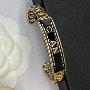 Gold Plated Letter Bangle Designer Bangles Brand Letter Bracelets for Women Men High Texture Copper Everyday Accessories Party Wedding Designer Jewelry Gifts