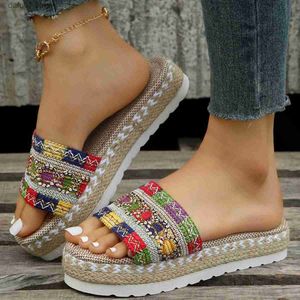 Slipare Sandaler väver Womens Platform Summer Shoes for Women 2023 New Beach Casual Heeled Bohemian Handmade Ladies Espadrillesh2434