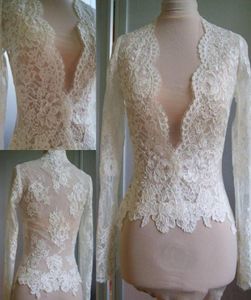 Vintage Wedding Wrap Bolero Jackets White Ivory Wedding Top Spets långärmad SCALLOPED V Neck Custom Plus Size Brudtillbehör1925885