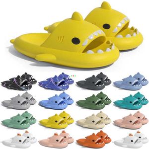 Gratis fraktdesigner Shark Slides Sandal Gai Sliders för män Kvinnor Sandaler Slide Pantoufle Mules Mens Womens Slippers Trainers Sandles Color220