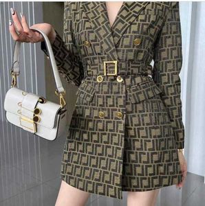 Mulheres Trench Coats Designer Luxo Mulheres Trench Coats Mulheres Windbreaker Corpo FF Letras Imprimir Shorts Jaqueta Solta Cinto Casaco Feminino Casual Trenchs Curtos 13Q6