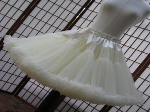 Plus -storlek Petticoats dubbla lager pettiskirts brudtärna flickor crinoline petticoats brud över kjol färgglada underskirt crinolin9235344