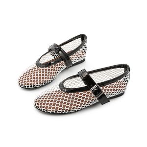 2024 고품질 라운드 헤드 모조리 리벳 Mary Jane Flat Sole Single Shoe Ballet Dance Shoes 여자가 속이 빈 아웃 메쉬 신발