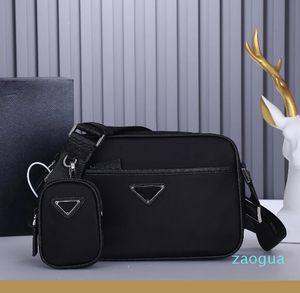 P Luxurys Designers Bags Space foneady Lightweight Fabrics柔らかく快適な必需品男性や女性