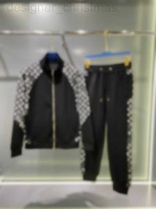 Erkek Trailsits Designer 23FW Sonbahar ve Kış Yeni Erkek Desginer Ceketler İtalya Paris Hoodies Eğitim Jogging Ter Track Takış L1123. EPG5