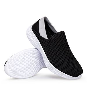 Frete grátis homens mulheres mocassins tênis de corrida conforto macio preto branco beges cinza escuro vermelho roxo amarelo masculino treinadores slip-on tênis gai tamanho 39-44