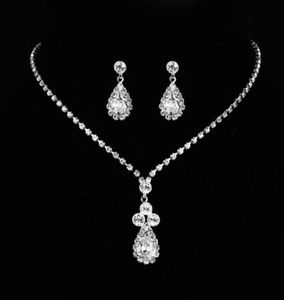 Nya Crystal Water Drop Bridal Wedding Jewelry Set Rhinestone Halsbandörhängen smycken Set gåvor för brudtärnor Hög kvalitet6072279