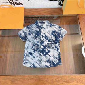 Nova camisa infantil gradiente camuflagem impressão bebê manga curta tamanho 110-160 cm crianças roupas de grife meninas meninos blusas 24fev20