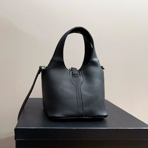 Bolsa de designer de moda de luxo com trava de couro de alta qualidade alça de ombro ajustável destacável Ombro Conhecimento de embarque Ombro Crossbody Pequenas senhoras clássico marrom