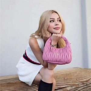Designer axelväskor kvinnor handväska hobo rosa axel underarm 20 cm svart lammskinn fåfänga väska 10a hög äkta läder crossbody kvalitet väskor som lådor mode