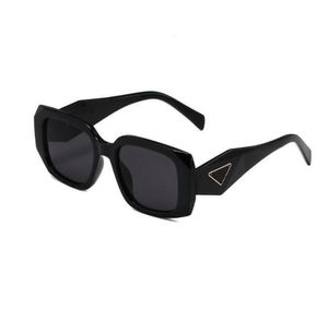 نظارة شمسية مصممة كلاسيكية النظارات الشمسية للنساء Netflix Trend Square Massions Sunglasses Beach UV Protection Men's Sun Shades 02