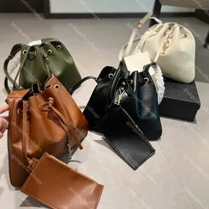 10a toppkvalitet le 5a kvinnor en axel crossbody väska designer handväska präglad spannmålskåp läder hink tote nya modeller kedja hårdvara messenger sopväskor