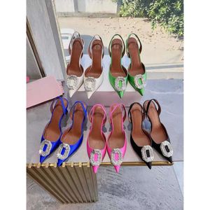 Amina Muaddi Tasarımcı Sandallar Kadın Düğün Topuklular Elbise Ayakkabı Saten Slingbacks Bowtie Pompalar Kristal Ayçiçeği Çiçek Yüksek Topuklu Ayakkabı 100mm Kadın Sandal