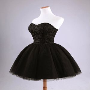 Schwarze Mini-Kurz-Tüll-Partykleider, hübsches trägerloses, mit Perlen verziertes, kurzes Heimkehrkleid mit Schnürung am Rücken, Sweet-16-Kleider274P