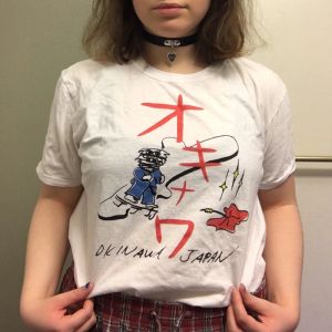 T-shirt japansk stil Kill Bill Okinawa Graphic Tee 90-talets mode Quentin Tarantino Kawaii Söta roliga roliga filmer Unisex Women Tshirt