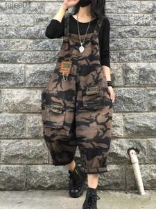 Kvinnors jeans Jeans Fashion Retro Camouflage Denim ärmlös Spring Loose Suspender Jumpsuit Streetwear Harem 240304