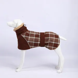 犬のアパレルペットの服秋と冬の格子縞のジャケットウール暖かさ反射性冷たい綿パッド用品ファッション