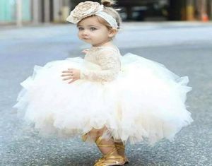 2018 Modern Cute Baby Girl Baptism Gown Christening Dress Long Sleeves Lace Bodice Ruffles Ball Gown Skirt Girls First Holy Commun1790933