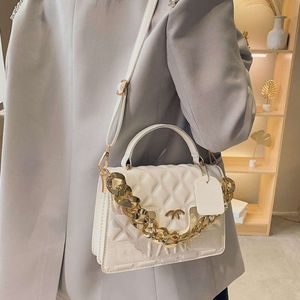 Zengin çanta tasarımcısı omuz çantası düz renkli zincir crossbody çantalar elmas desen taşınabilir küçük kare çanta