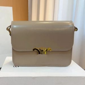 2024 Designer Juventude Três pessoas Triomphes Bag Celini Bag Celiene Metal Fuckle Leather Chide Crossbody Bacha