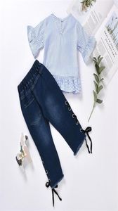 Комплект одежды для новорожденных девочек, полосатый топ с короткими рукавами для младенцев, детская дизайнерская одежда, наряды для малышей, джинсовые брюки с дырками по бокам, бутик 4148165
